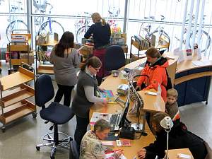 Die Rasenden Kinder Kultur Reporter in Stadtbibliothek