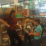Besuch der Rasenden Kinder-Kultur-Reporter Stadtbibliothek / Copyright: abz GmbH